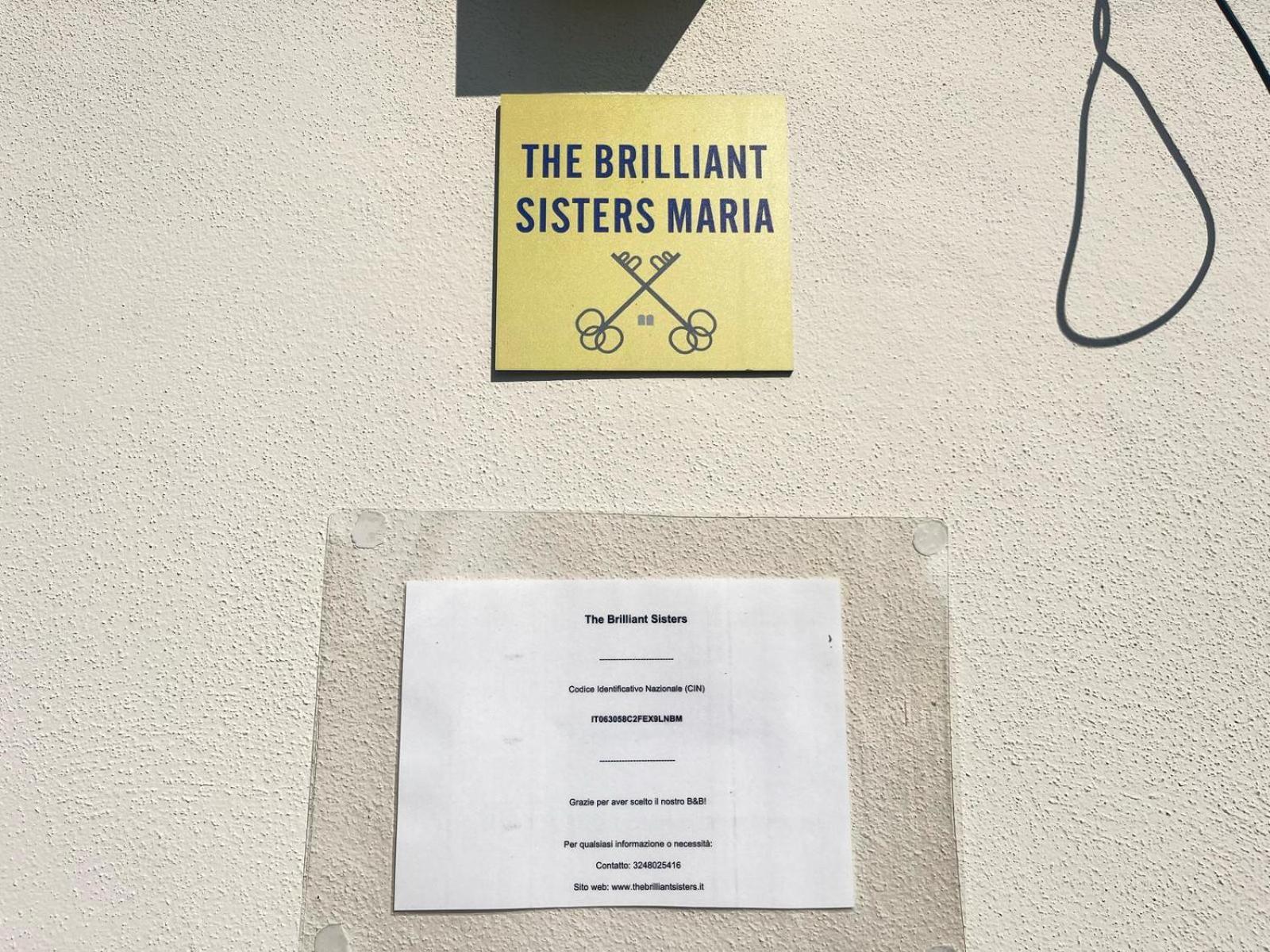 The Brilliant Sisters Apartamento